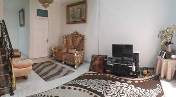 Gambar 5 Dijual Rumah Modern 2 Lantai Furnished Jakarta Selatan SHM