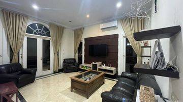 Gambar 1 House Golf Bsd City For Rent Full Furnished And Nice Pool