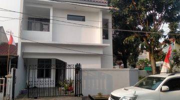 Gambar 5 Rumah Di Gading Serpong Sektor Vi, Tangerang. Lt 117 M2