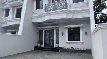 Gambar 2 Dijual Rumah Classic Modern Dekat Stasiun Jagakarsa Jakarta Selatan