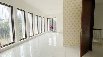 Gambar 4 Dijual Rumah Cantik Modern Bintaro