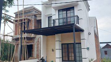 Gambar 1 Ready unit rumah villa modern classic 2 lantai karangploso malang 