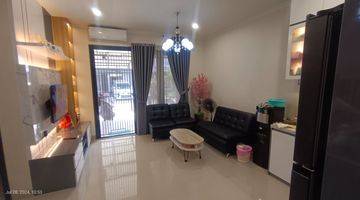 Gambar 3 Rumah 2 Lantai Full Furnished di Cluster Baroni, Gading Serpong