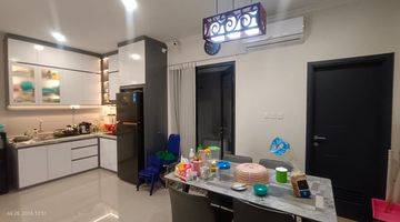 Gambar 2 Rumah 2 Lantai Full Furnished di Cluster Baroni, Gading Serpong