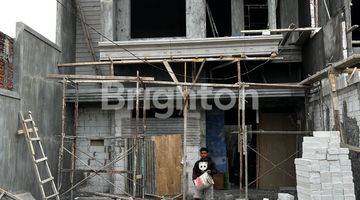 Gambar 3 LOKASI TERDEPAN DI MEDOKAN AYU RUNGKUT, RUMAH 2 LANTAI SHM DEKAT UPN DAN MERR