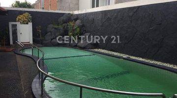 Gambar 4 RUMAH SUDUT DALAM KOMPLEK ELIT DEPOK LUAS TANAH REAL 1099 METER