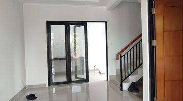 Gambar 4 Rumah 2 lantai Model Bali Modern di Pamulang 