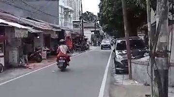 Gambar 2 Rumah Hitung Tanah Pinggir Jalan Di Pondok Pinang