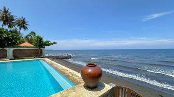 Gambar 5 STUNNING BEACHFRONT VILLA IN THE NORTH EAST COST OF BALI