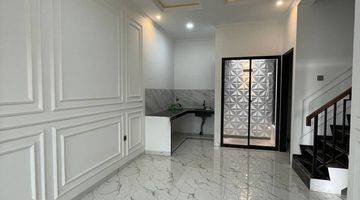 Gambar 4 Dijual Rumah Siap Huni Classic Modern Free Biaya" Di Bintaro