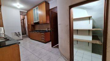 Gambar 2 Rumah 2 Lantai, Mewah dan Siap Huni di Taman Kedoya Residence, Jakarta Barat, Jakarta Barat