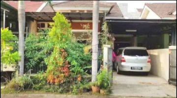 tampak depan dijual rumah di cluster aralia