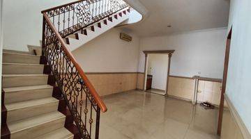 Gambar 2 Dijual Rumah 2 Lantai Di Kelapa Gading