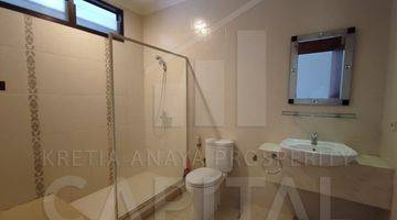 Gambar 5 Rumah Lux Furnished di Setra Duta, Bandung