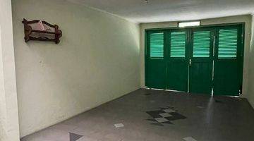 Gambar 5 Rumah Area Sarangan Tengah Kota