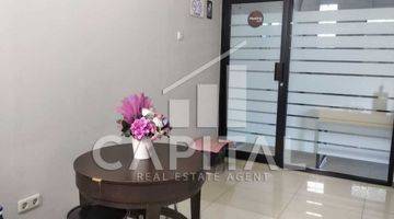 Gambar 5 Ruko 3 Lantai di Jl. Peta Bandung Semi Furnished