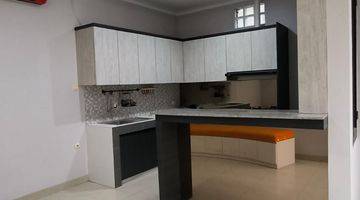 Gambar 4 Rumah Dijual Cantik Modern di Batununggal