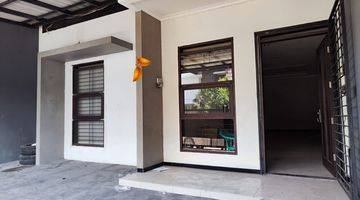 Gambar 1 Rumah Modern Minimalis Nyaman Jalan Besar