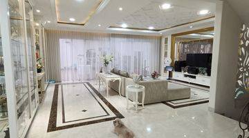 Gambar 1 Rumah Mewah 3 Lantai Furnished di Golflake Residence 