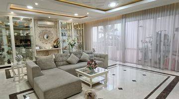 Gambar 2 Rumah Mewah 3 Lantai Furnished di Golflake Residence 