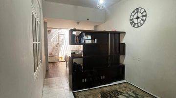 Gambar 2 Rumah Sederhana 2 Lantai di Sektor 2 Bintaro 14070 FM 08111899245