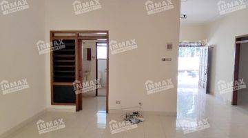 Gambar 4 Dijual Rumah Luas Harga Menarik di Area Pulau pulau