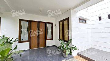 Gambar 4 Disewakan Rumah Hook 2 Lantai Murah Semi Furnished di Griya Shanta