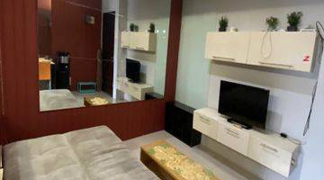 Gambar 1 Disewakan Cosmo Mansion 1BR Lantai Tengah City View Furnished Thamrin City 1 Kamar Tidur Furnished