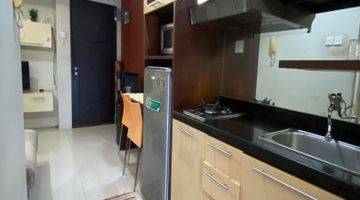 Gambar 3 Disewakan Cosmo Mansion 1BR Lantai Tengah City View Furnished Thamrin City 1 Kamar Tidur Furnished