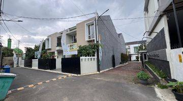 Gambar 4 Rumah Dijual Dijagakarsa Ready 6unit✓ 2lantai Shm Bisaa Cash Dan Kpr  