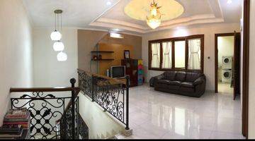 Gambar 5 Rumah 2 lantai furnished langsung siap huni blok favorite