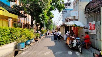 Gambar 5 Rumah 2 lantai gandeng 2 unit lokasi strategis 