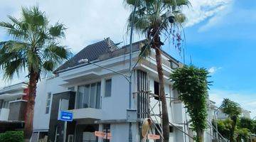 Gambar 4 Dijual rumah baru 3lantai hook digreen lake cluster amerika