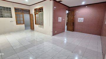 Gambar 1 Dijual rumah citra1 11/4 lantai akses jalan 4 mobil