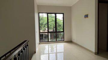 Gambar 2 Rumah 2 Lantai di Icon Eternity Bsd Tangerang