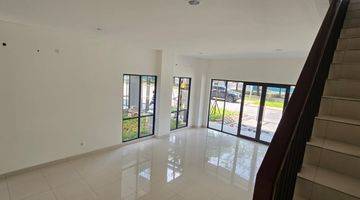 Gambar 3 Ruko Baru 3 Lantai Ada Balkon di Bsd Green Wich, Tangerang