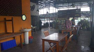 Gambar 2 Restoran Depan Uin Lokasi Strategis Beserta Perlengkapan