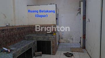 Gambar 4 Dekat Pasar Sono Buduran