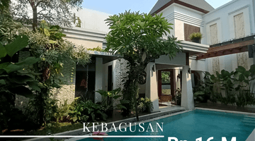 Gambar 1 Rumah 2 Lantai Modern Tropical Dalam Komplek 