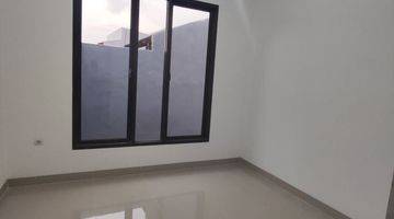 Gambar 5 Di Jual Rumah Cantik 2 lantai dalam Gang Promo