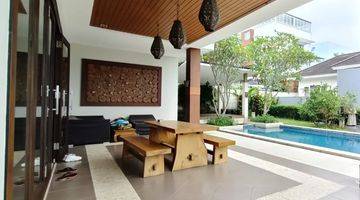 Gambar 2 Rumah Modern Furnish SHM View Pegunungan Sentul City Bogor