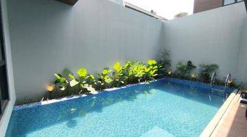 Gambar 1 Rumah Modern Depan Green Area Cluster Depan Sentul City Bogor