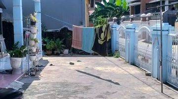 Gambar 2 Rumah Minasa Upa Makassar 
Jumlah kamar : 5 kmr
Jumlah WC : 5 
2 lantai
Ukuran tanah : 401 m
Ukuran bangunan : panjang 18mtr x lebar 12mtr
Listrik : 2200 Watt-SHM
