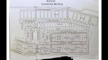 Gambar 2 Tanah  3 Kavling Dempet
Jl Taman Danau Biru Timur
Tanjung Bunga Makassar Sulawesi Selatan 
Dkt Sekolah DIAN HARAPAN
SUDUT 285M² 11.5X25 ( 1 Kavling)
8X25 (200M² ada 2 Kavling)
Harga di NjOP 6.2 JT Permeter 
