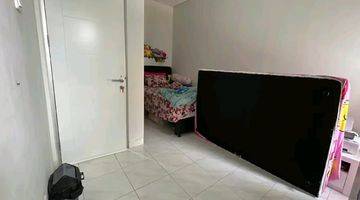 Gambar 3 Rumah 2 Lantai Semi Furnished SHM di Gading Serpong