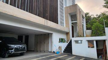 Gambar 3 Rumah Mewah 3 Lantai Private Lift Kemang Hadap Timur Harga The Best