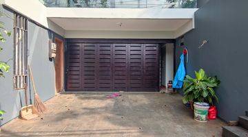 Gambar 3 Rumah Modern Tropis Kemang 4 Lantai Private Pool Dan Private Lift