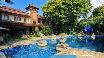 Gambar 1 Rumah Mewah Etnic Bali Dijual di Cirendeu With Big Pool And Backyard