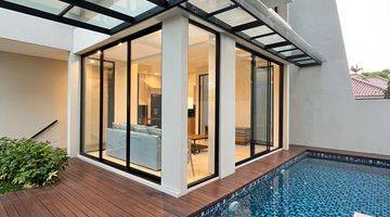 Gambar 1 Townhouse 3 Lantai Private Pool Lingkungan Elit Patra Bidakara