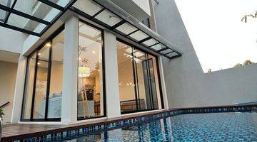 Gambar 2 Townhouse 3 Lantai Private Pool Lingkungan Elit Patra Bidakara